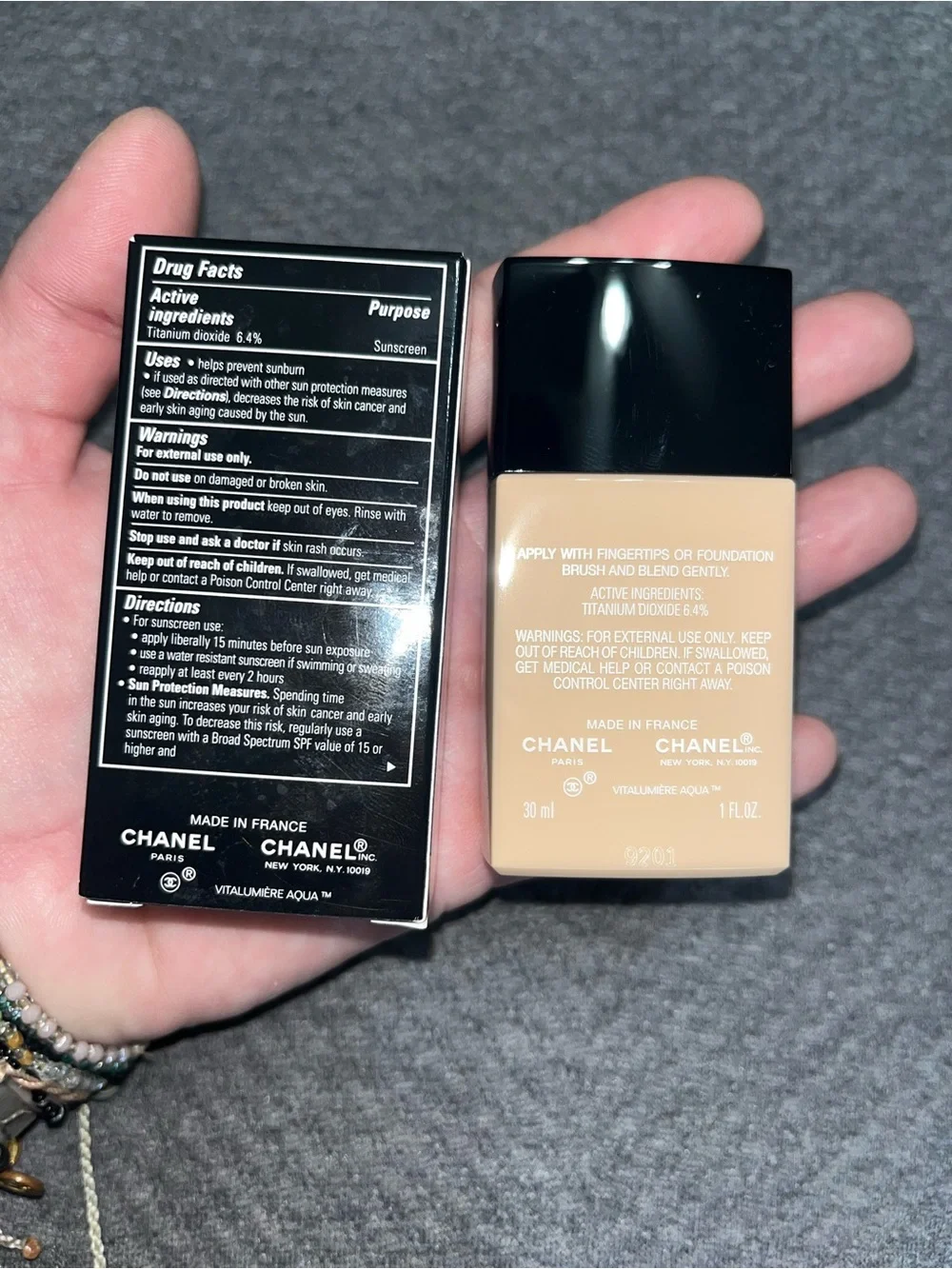 CHANEL VITALUMIÈRE AQUA Ultra-Light Skin Perfecting Sunscreen Makeup beige rosé